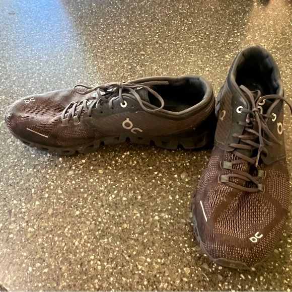 On Running On Cloud X Men's Black / Asphalt Running Athletic Walking Shoes - Picture 6 of 13